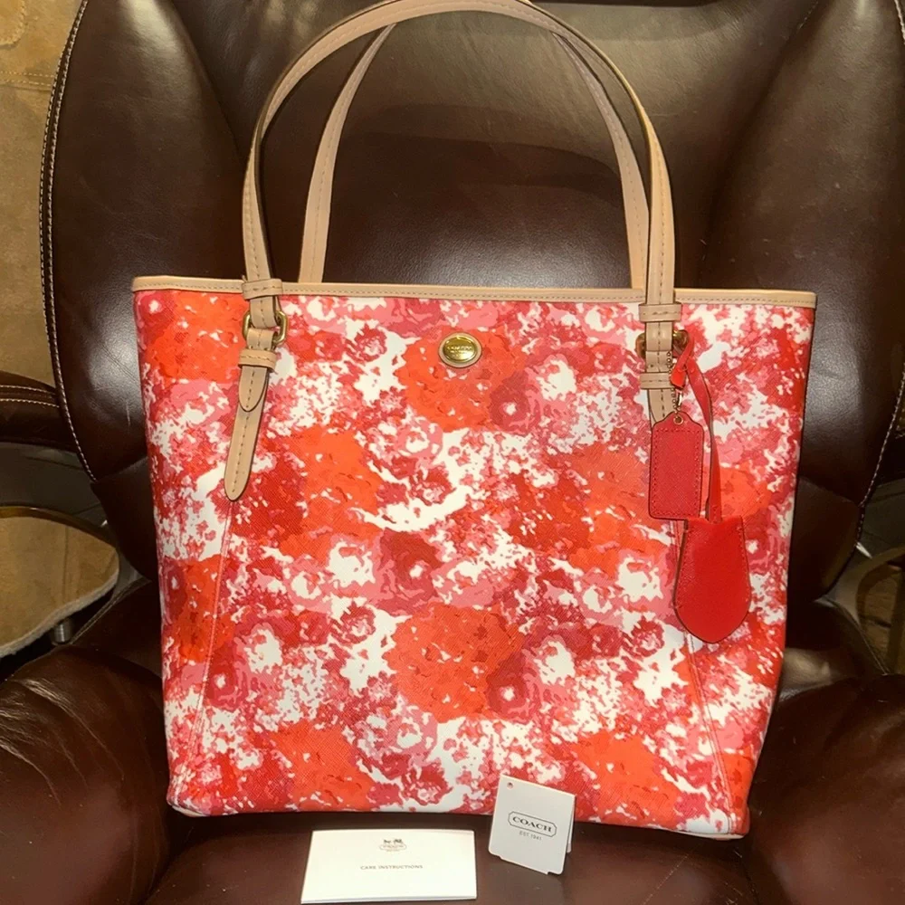 New Coach Peyton Floral Leather Zip Top Tote **Read description** - Picture 1 of 16